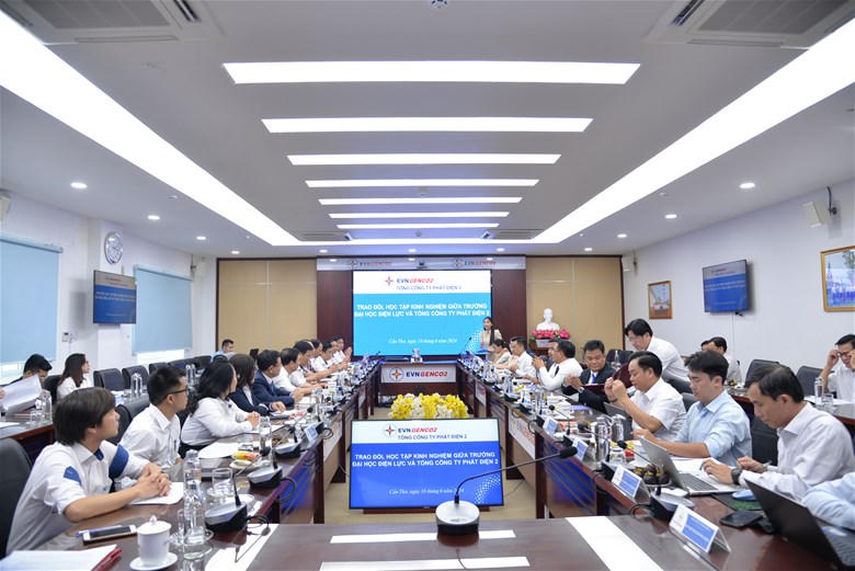 Đoàn công tác Trường Đại học Điện lực thăm quan, trao đổi, học tập kinh nghiệm tại Tổng công ty Phát điện 2