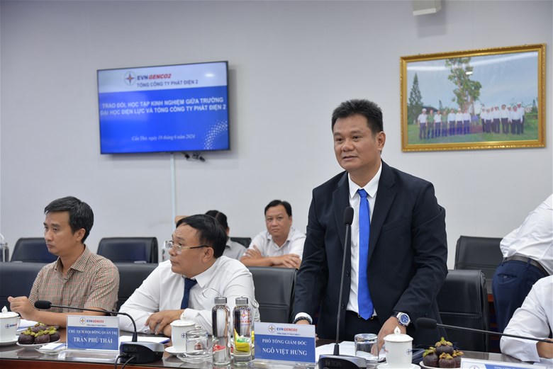 Đoàn công tác Trường Đại học Điện lực thăm quan, trao đổi, học tập kinh nghiệm tại Tổng công ty Phát điện 2