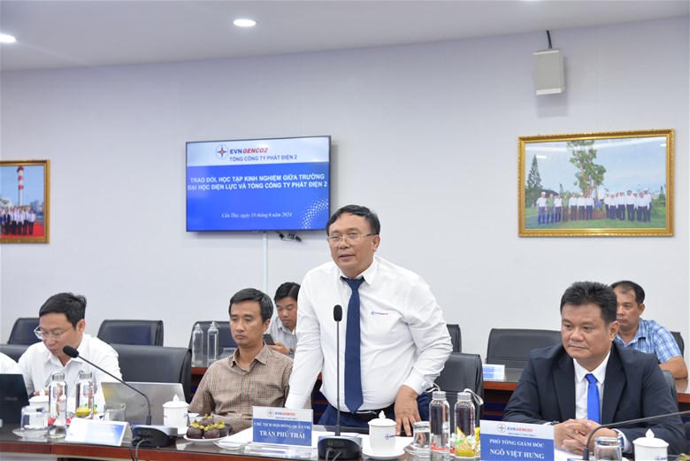 Đoàn công tác Trường Đại học Điện lực thăm quan, trao đổi, học tập kinh nghiệm tại Tổng công ty Phát điện 2