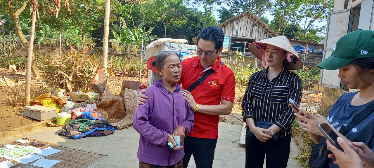 Dược phẩm TV.Pharm - AIKYA chung tay ủng hộ đồng bào bị thiệt hại do bão Yagi và lũ quét