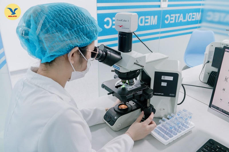 Người phụ nữ khỏe mạnh ngỡ ngàng phát hiện mang gen ung thư di truyền từ 3 đời