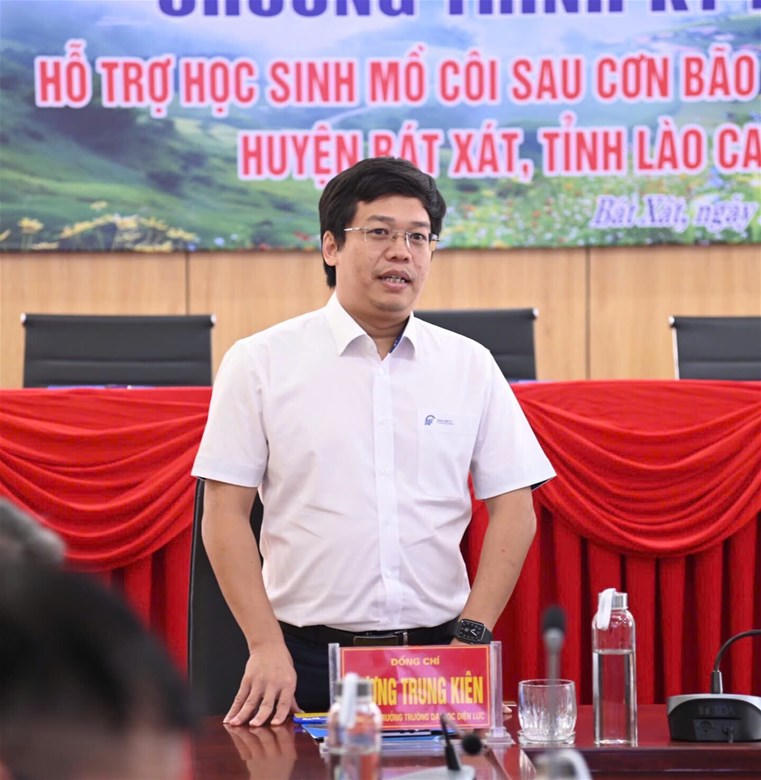 EPU tạo mọi điều kiện hỗ trợ nữ sinh mồ côi sau bão ở Lào Cai