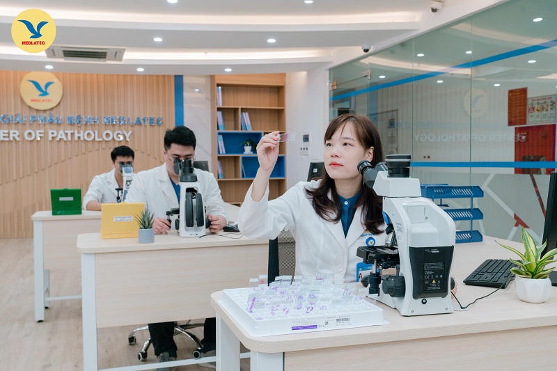 Nổi hạch khám không ra bệnh, xét nghiệm tại MEDLATEC phát hiện mắc ung thư