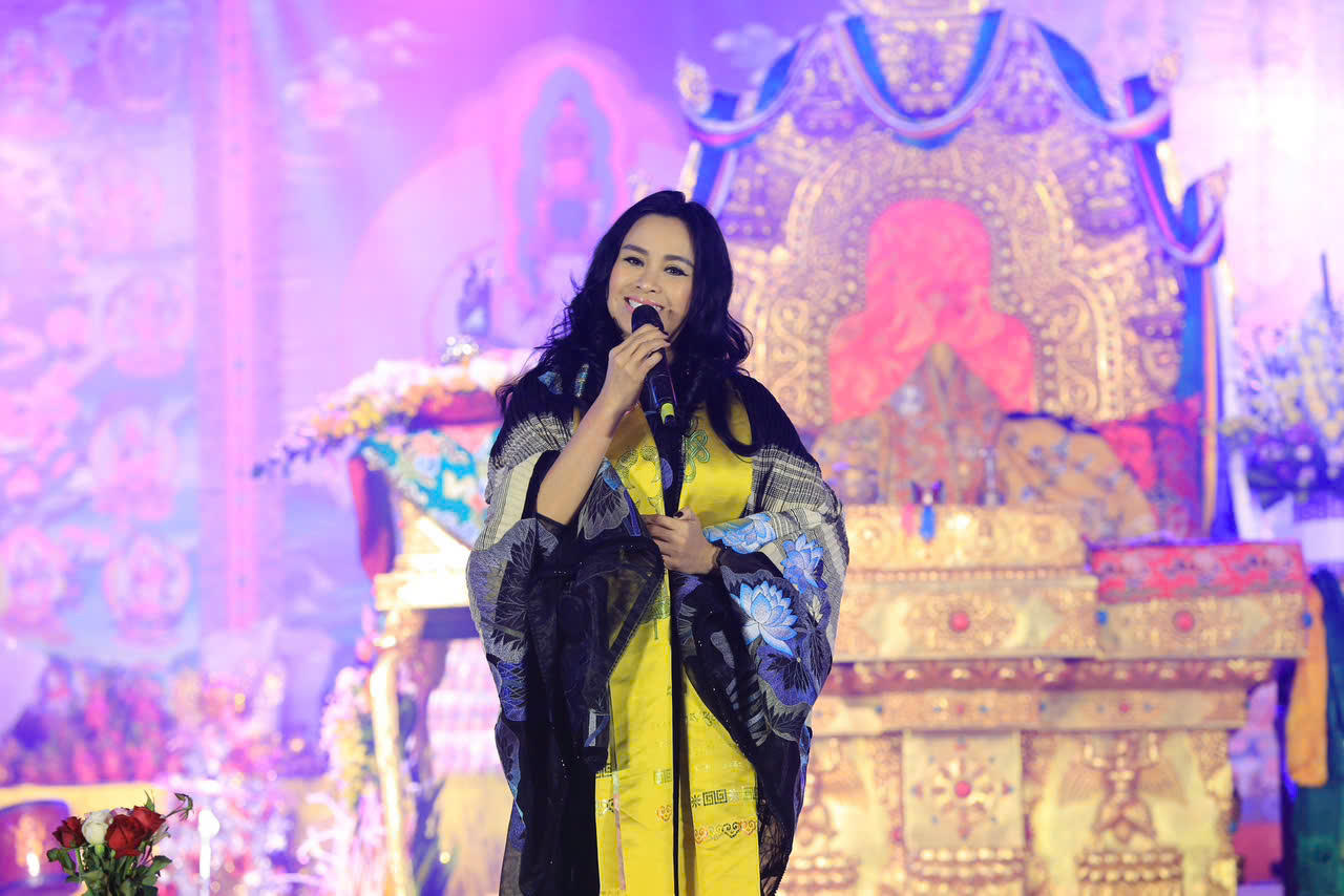 Dàn nghệ sĩ tên tuổi quy tụ trên sân khấu âm nhạc Phật giáo quy mô lớn đầu Xuân