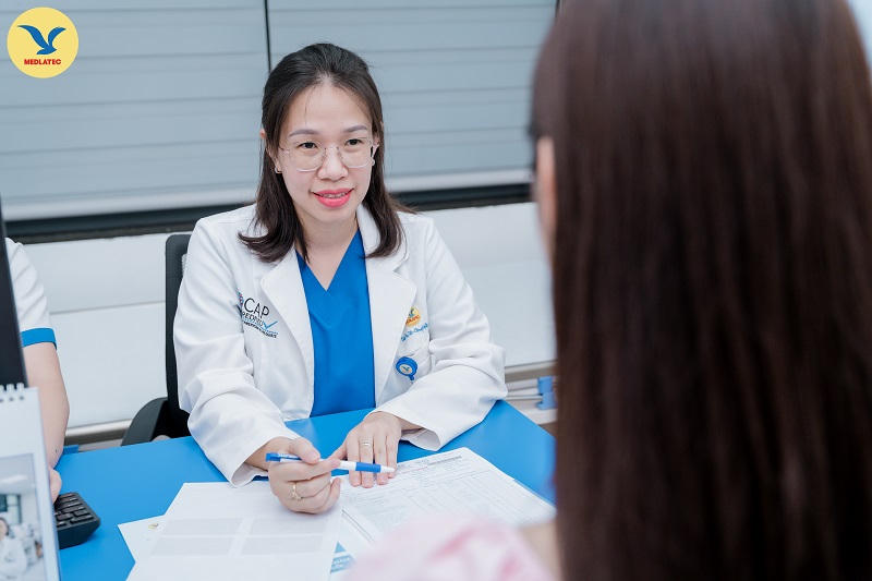 Chuyên gia chia sẻ bí quyết hữu ích cho tất cả cặp đôi sinh con khỏe mạnh 