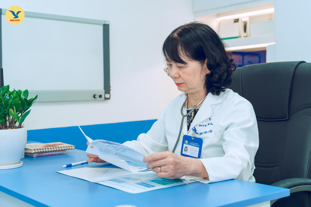 PGS.TS Trịnh Thị Ngọc: Người gieo mầm sống cho những bệnh nhân truyền nhiễm 