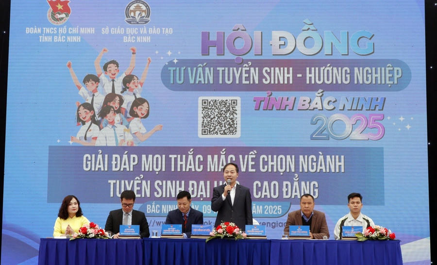 Hơn 10.000 học sinh tham gia ngày hội tư vấn tuyển sinh Bắc Ninh 2025