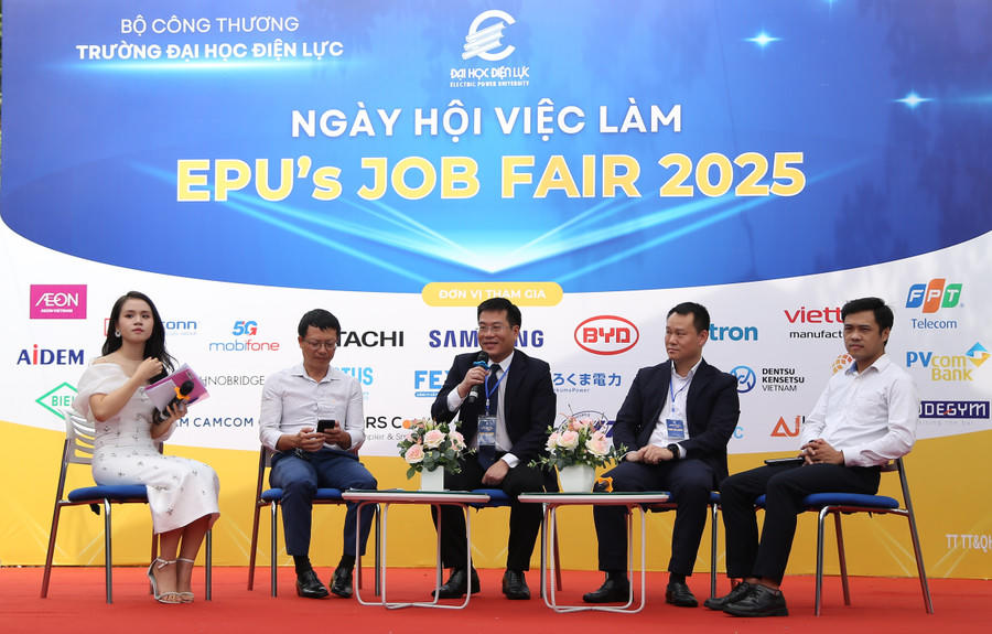 Cơ hội việc làm cho sinh viên Trường Đại học Điện lực