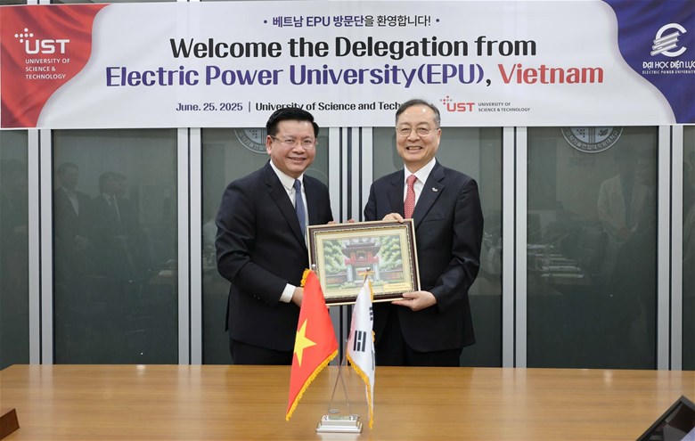 Đại học Điện lực mở rộng hợp tác nghiên cứu và đào tạo với Đại học Khoa học và Công nghệ Hàn Quốc (UST)