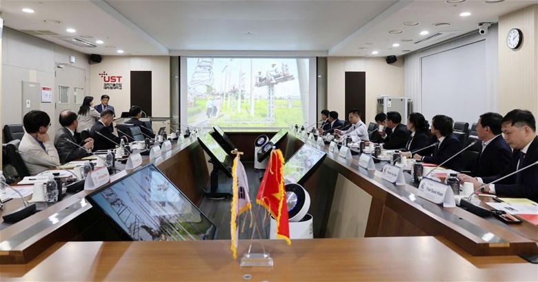 Đại học Điện lực mở rộng hợp tác nghiên cứu và đào tạo với Đại học Khoa học và Công nghệ Hàn Quốc (UST)