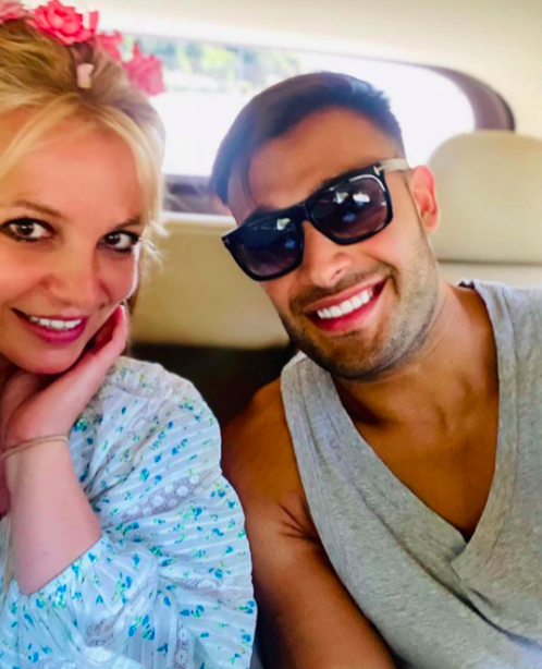 Britney Spears trì hoãn kết hôn, mua nhà vì vụ kiện 13 năm chưa kết thúc