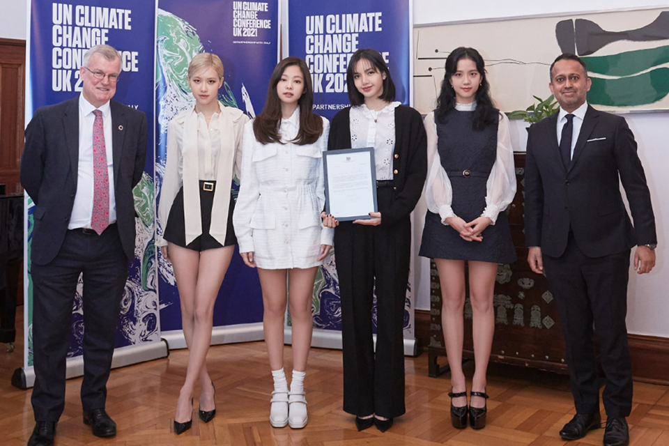 Leonardo DiCaprio bất ngờ xuất hiện tại hội nghị biến đổi khí hậu COP26 