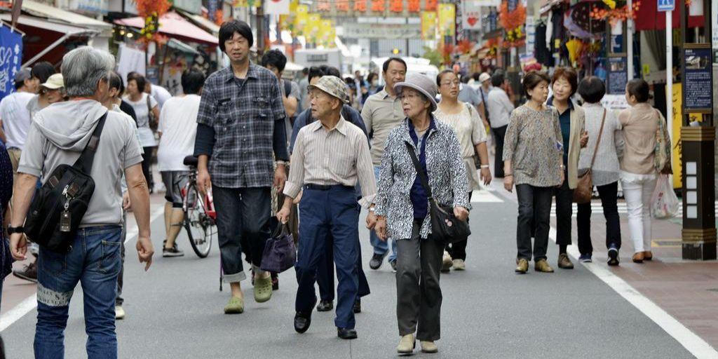 'Chật vật' với già hoá dân số, nhiều quốc gia hướng tới 'nền kinh tế bạc'