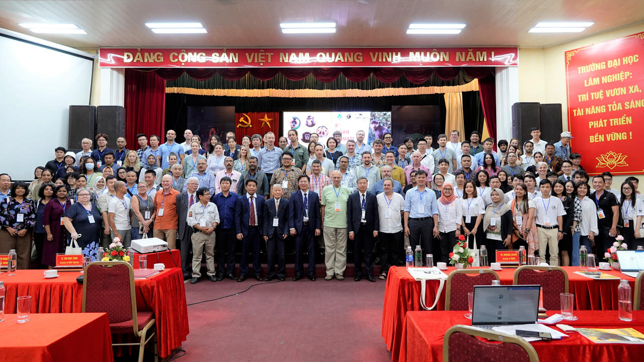 Quyết sách dài hạn để bảo tồn khẩn cấp các loài linh trưởng