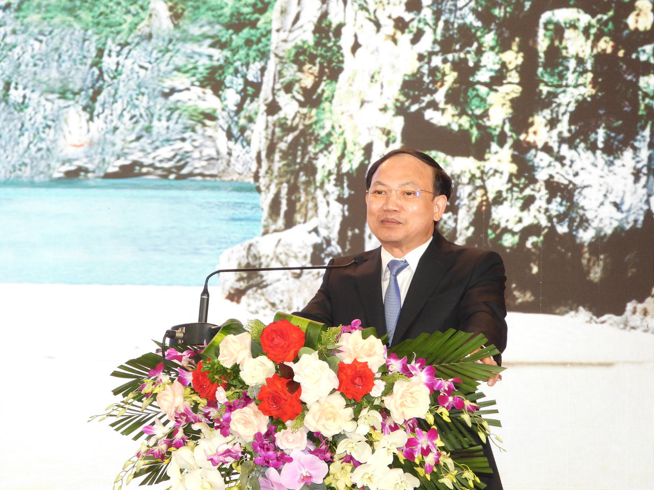 Báo Pháp luật Việt Nam đạt giải báo chí kỷ niệm 60 năm tỉnh Quảng Ninh