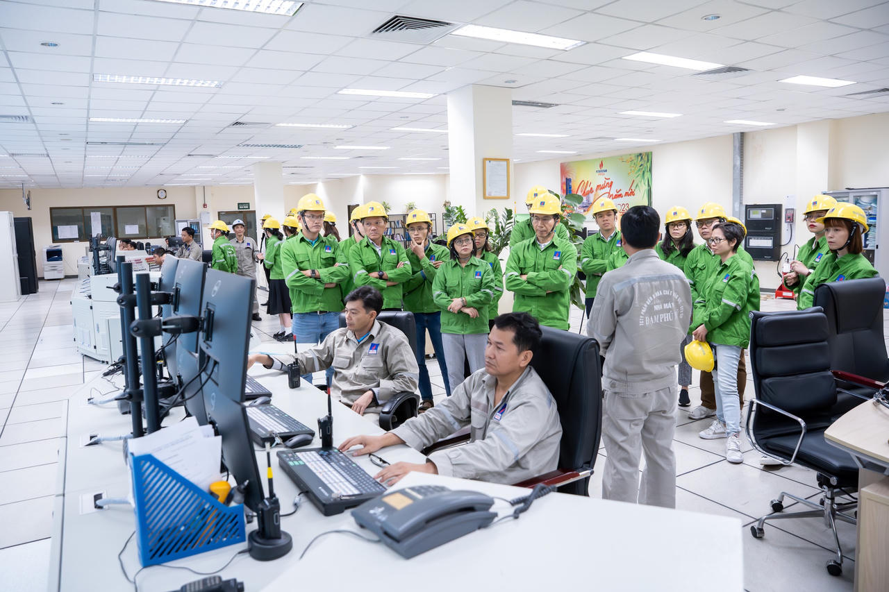 Cần nhân lực để 'đi đường dài' với việc làm xanh