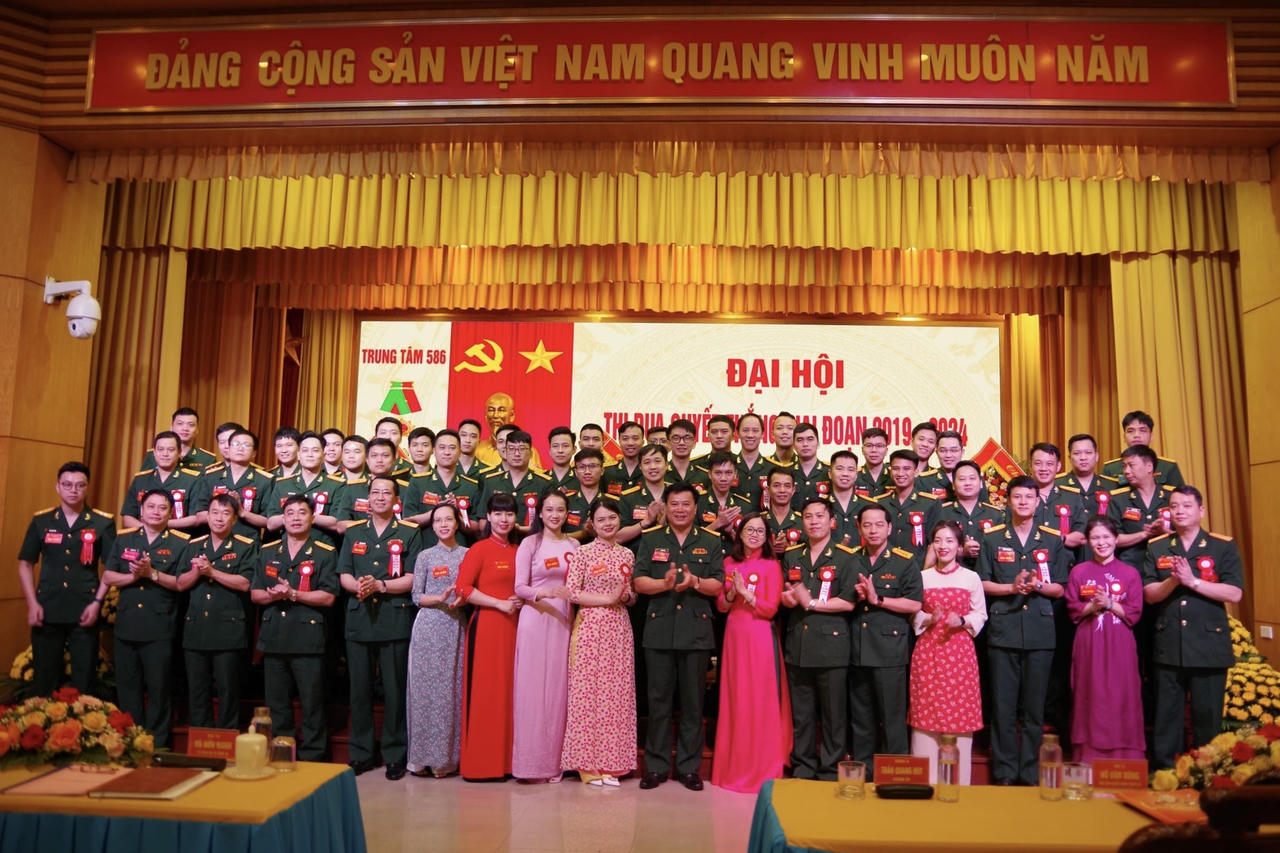 Thi đua quyết thắng để bảo vệ chủ quyền quốc gia trên không gian mạng.