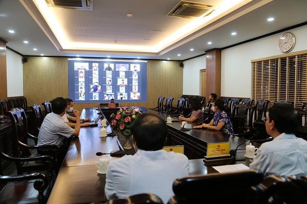 Lào Cai có 50 cán bộ y tế đang hỗ trợ tỉnh Bình Dương phòng, chống dịch COVID-19