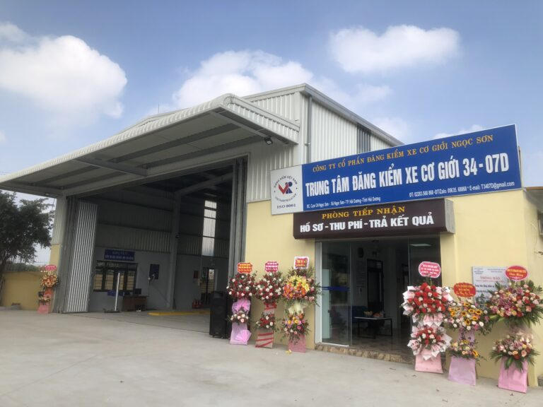 Tạm đình chỉ công tác 3 nhân viên kiểm định xe cơ giới