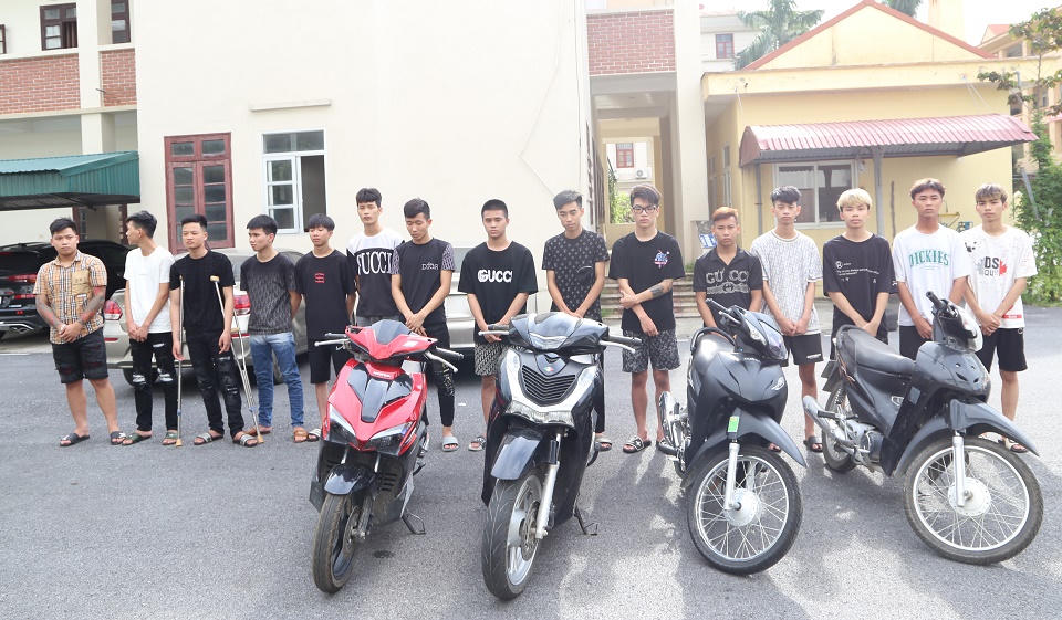 Khởi tố 15 đối tượng về hành vi “gây rối trật tự công cộng” tại Hà Nam