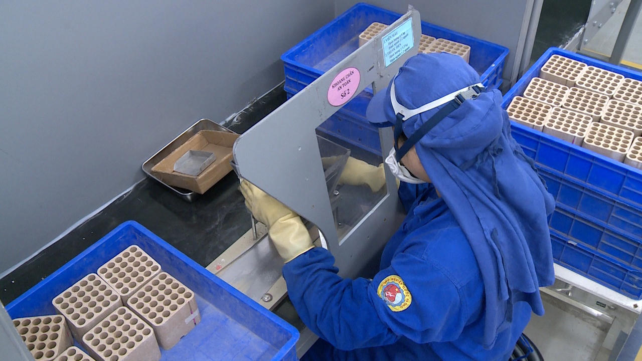 Cảnh báo nạn pháo hoa giả mạo nhãn mác nhà máy Z121 tràn lan trên thị trường dịp cuối năm