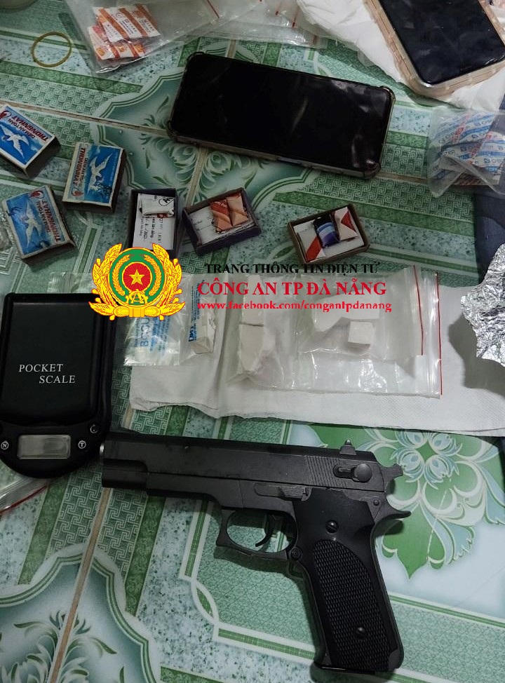 Đà Nẵng: Bắt đối tượng mua bán ma túy có thủ 'hàng nóng'