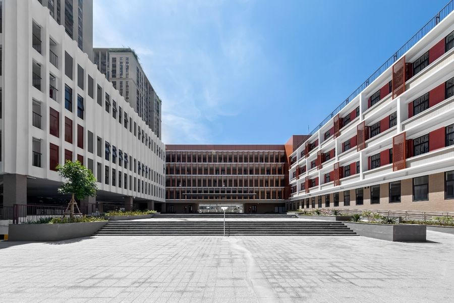 Khám phá ngôi trường công lập "siêu đẹp"