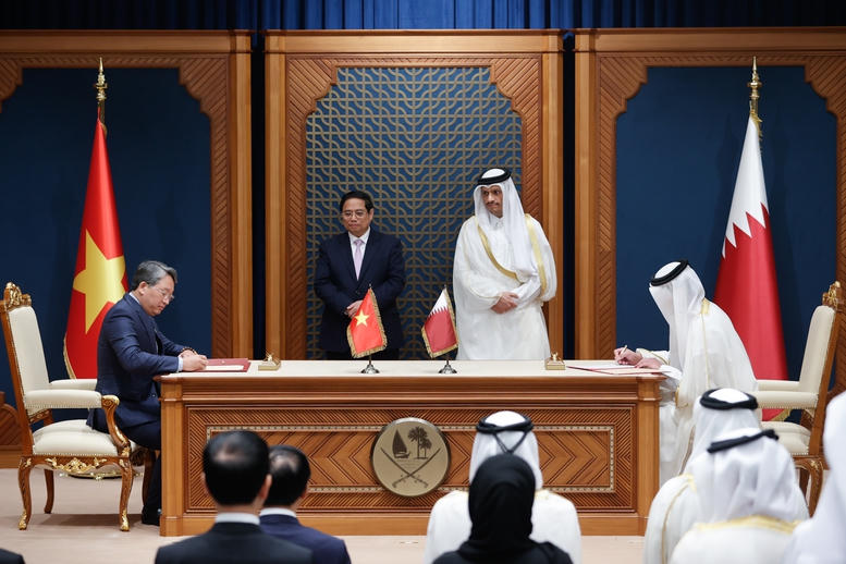 Việt Nam, Qatar ký kết nhiều văn kiện hợp tác quan trọng