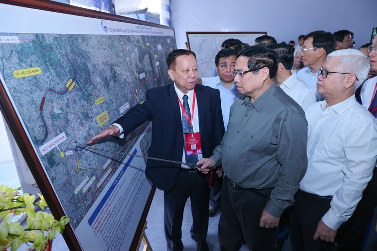 Thủ tướng phát lệnh khởi công cao tốc đầu tiên nối TPHCM với Bình Dương, Bình Phước, Tây Nguyên