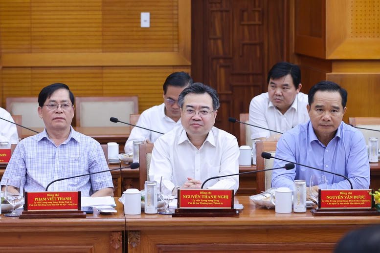 Công bố quyết định kiểm tra của Bộ Chính trị, Ban Bí thư với 3 địa phương