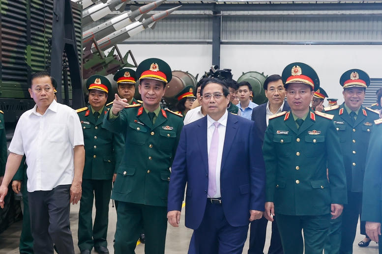 Thủ tướng: Xây dựng chính sách đặc thù, đặc biệt để công nghiệp quốc phòng tiếp tục phát triển đột phá