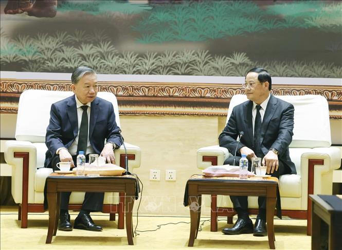 Tổng Bí thư Tô Lâm viếng đồng chí Khamtay Siphandone