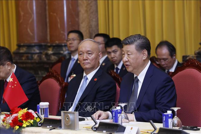 Chủ tịch nước Lương Cường hội đàm với Tổng Bí thư, Chủ tịch nước Trung Quốc Tập Cận Bình