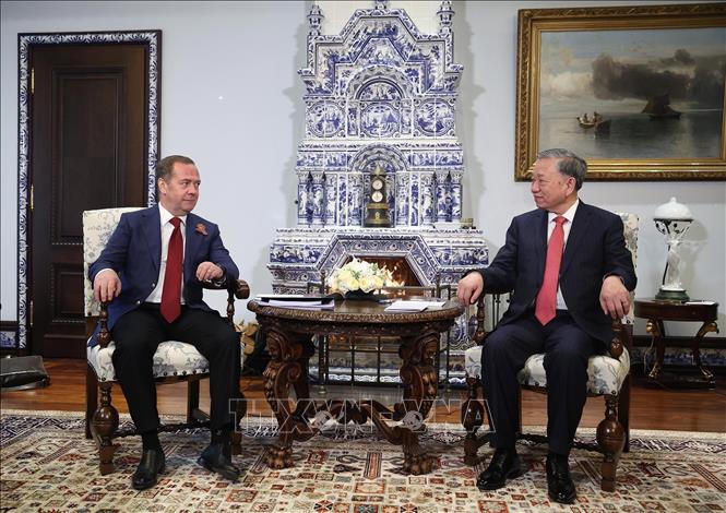 Tổng Bí thư Tô Lâm hội kiến Chủ tịch Đảng Nước Nga Thống nhất