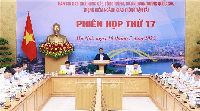 Thủ tướng Phạm Minh Chính: Phát triển hạ tầng giao thông trên tinh thần 'chỉ bàn làm, không bàn lùi'