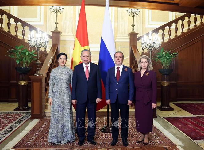 Tổng Bí thư Tô Lâm hội kiến Chủ tịch Đảng Nước Nga Thống nhất