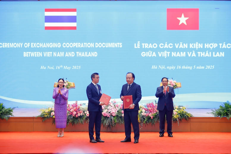 Việt Nam - Thái Lan trao nhiều văn kiện hợp tác quan trọng