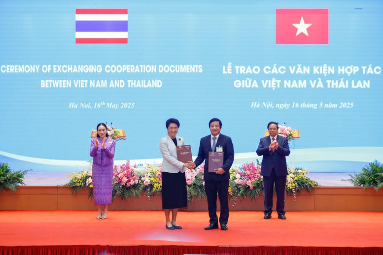 Việt Nam - Thái Lan trao nhiều văn kiện hợp tác quan trọng