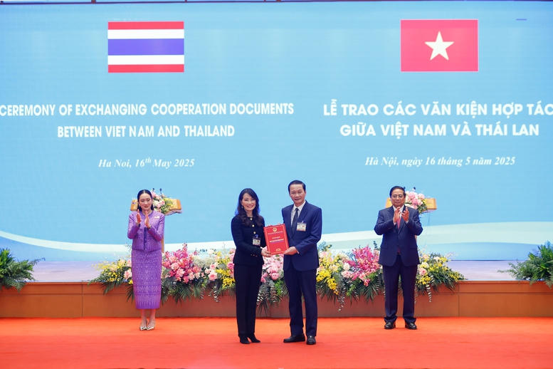 Việt Nam - Thái Lan trao nhiều văn kiện hợp tác quan trọng