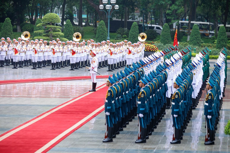 Thủ tướng Phạm Minh Chính chủ trì lễ đón chính thức Thủ tướng Thái Lan thăm Việt Nam