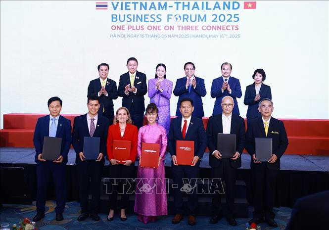 Thủ tướng Phạm Minh Chính và Thủ tướng Thái Lan đồng chủ trì Diễn dàn doanh nghiệp Việt Nam - Thái Lan