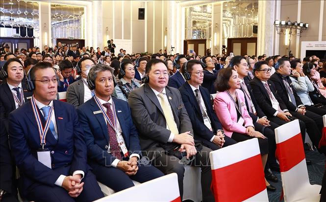 Thủ tướng Phạm Minh Chính và Thủ tướng Thái Lan đồng chủ trì Diễn dàn doanh nghiệp Việt Nam - Thái Lan