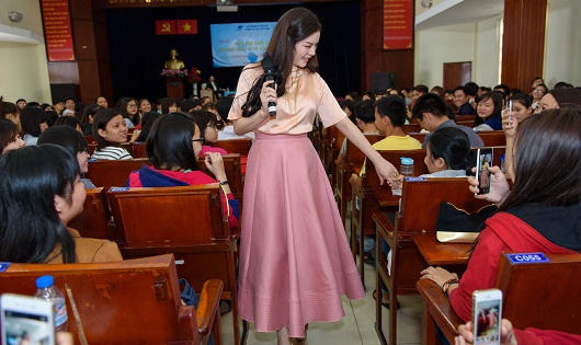 Lý do bất ngờ khiến Lý Nhã Kỳ coi thiện nguyện là “công việc cả đời”