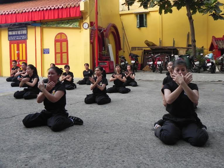 Phụ nữ Sài Gòn đua nhau đi học võ
