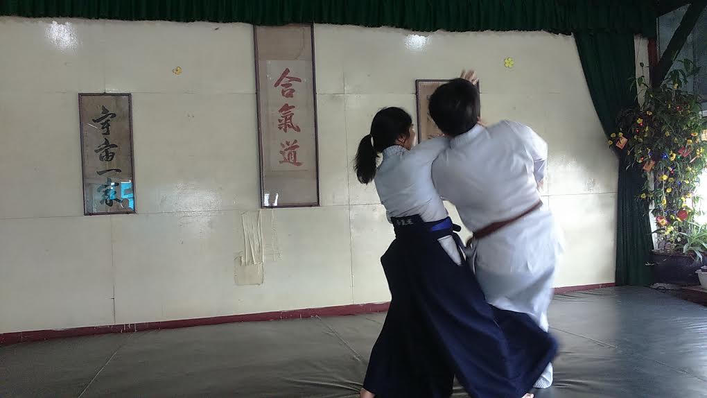 Phụ nữ Sài Gòn đua nhau đi học võ