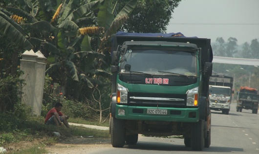 Quảng Nam: Phòng CSGT hứa “xử lý nghiêm” xe quá tải