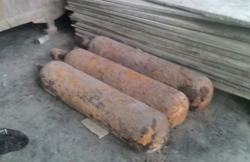 Vụ giao 3 trái bom phế liệu: Gần hai năm chung sống với tử thần