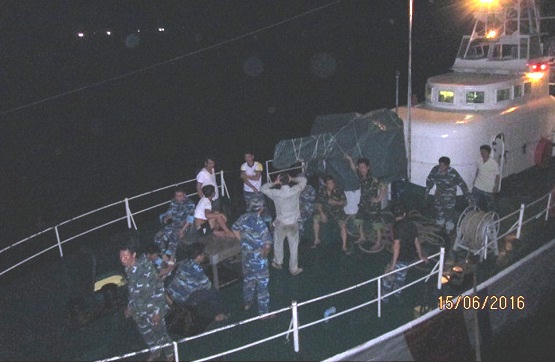 Vùng Cảnh sát biển 1 tăng cường  tìm kiếm phi công Su- 30MK2 