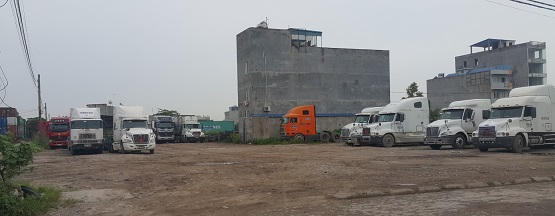 Hải Phòng: Xe container vô tư đi vào đường cấm, lực lượng chức năng ở đâu?