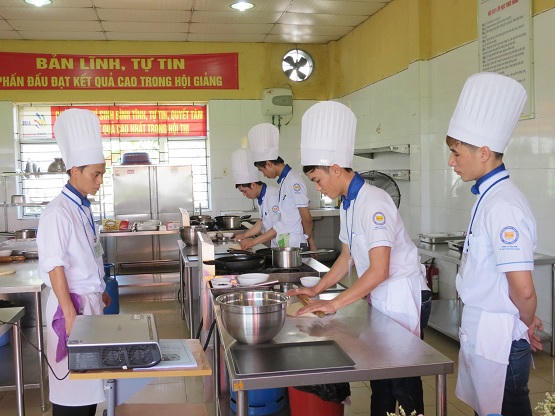 Trường Cao đẳng nghề Du lịch và dịch vụ Hải Phòng đã rất gần mục tiêu đào tạo “chuẩn” quốc tế